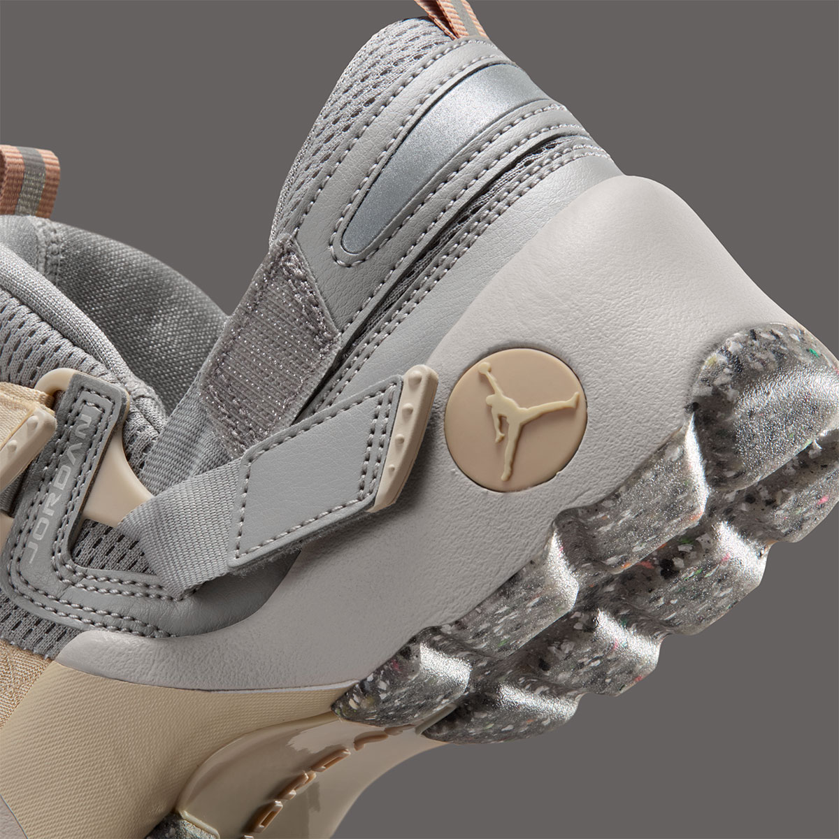 Jordan Trunner Lx Light Iron Ore Enigma Stone Hemp Oatmeal Iq2719 002 7
