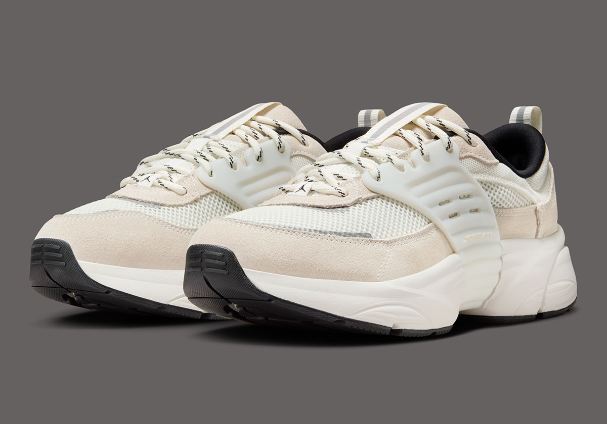 The Jordan Trunner O/S Flirts With All-White