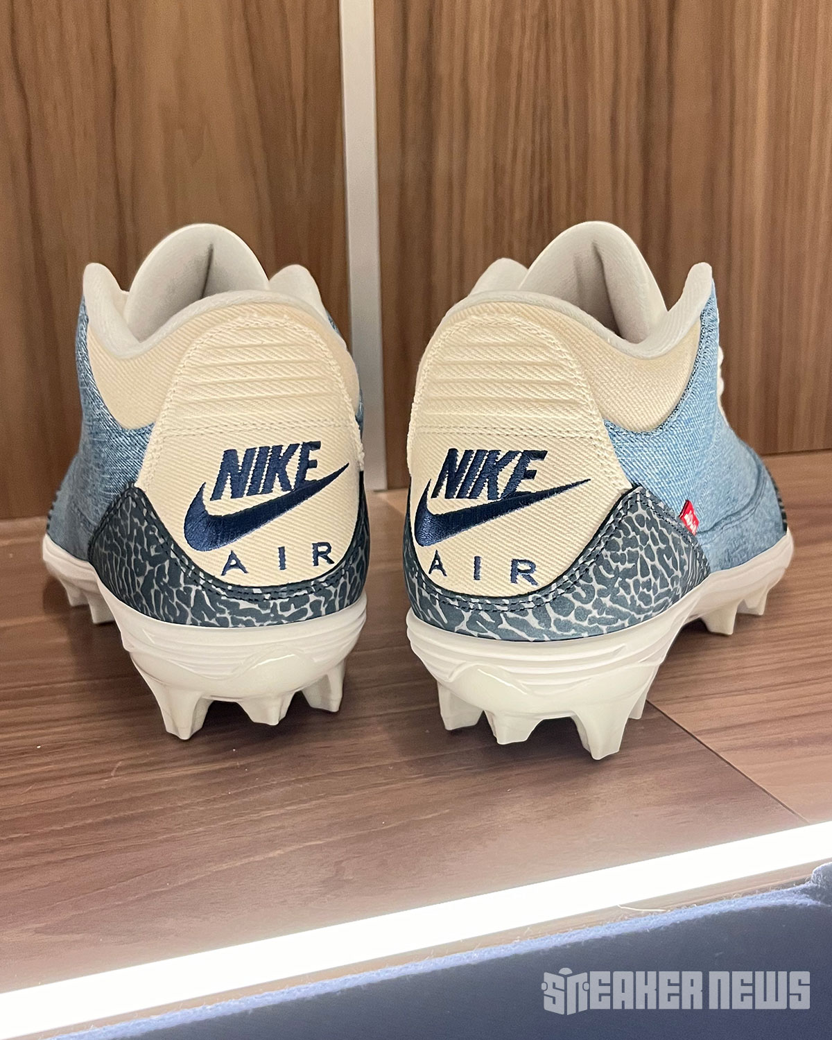 Levis Jordan 3 Football Cleats 3