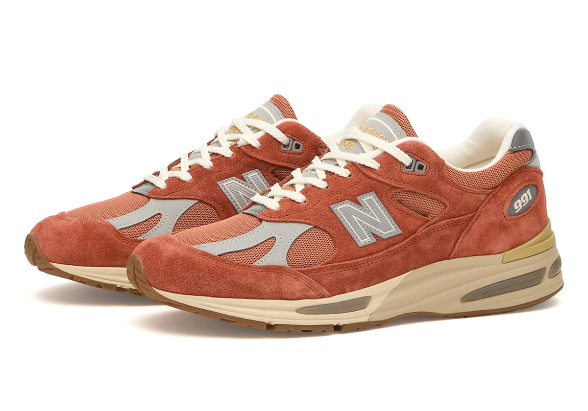 New Balance Crafts The 991v2 Made in UK Out Of “Potter’s Clay”