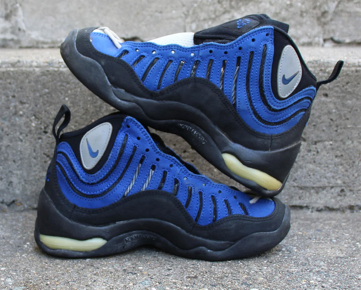 Nike Air Bakin Varsity Royal Black 2026 4