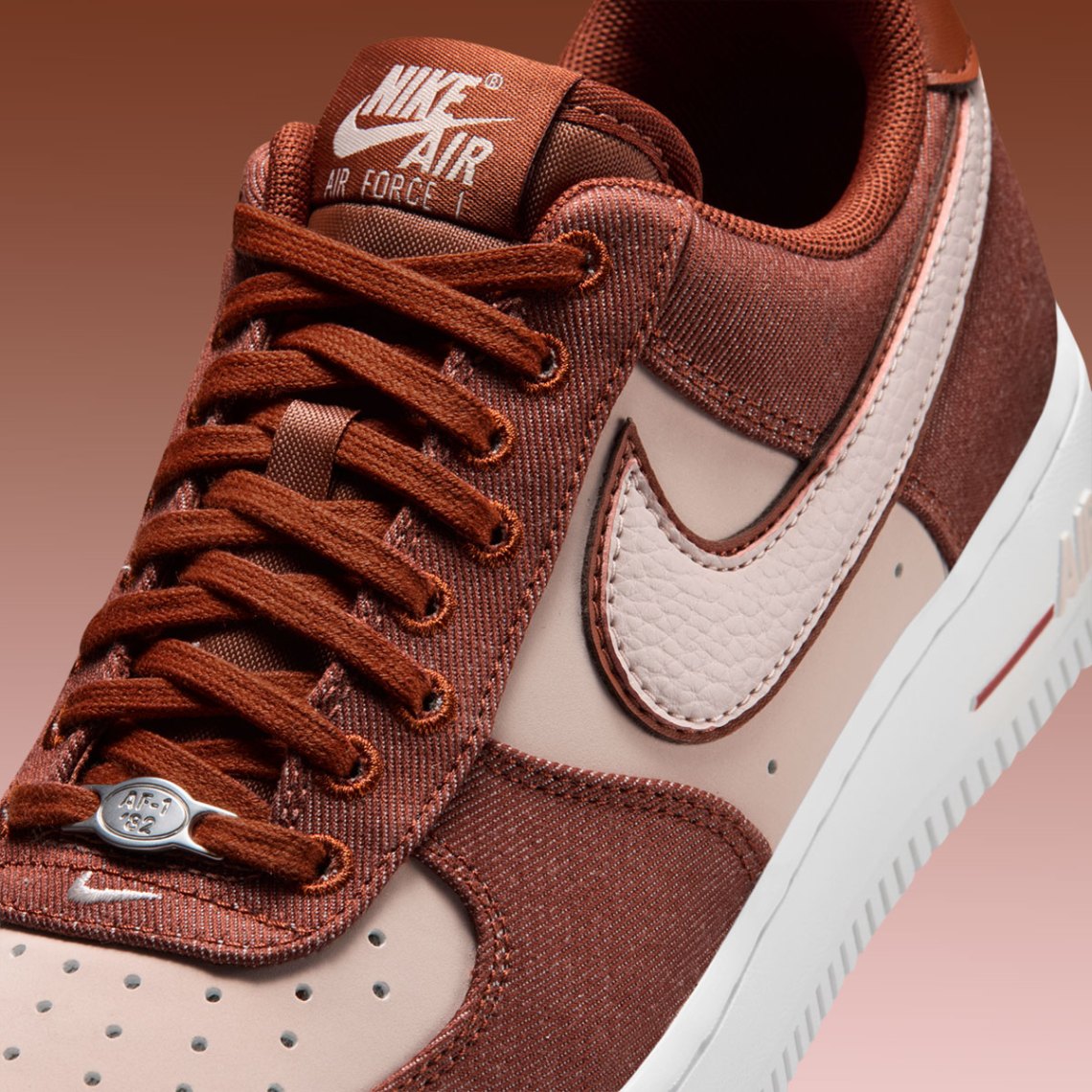 Nike Air Force 1 Low 