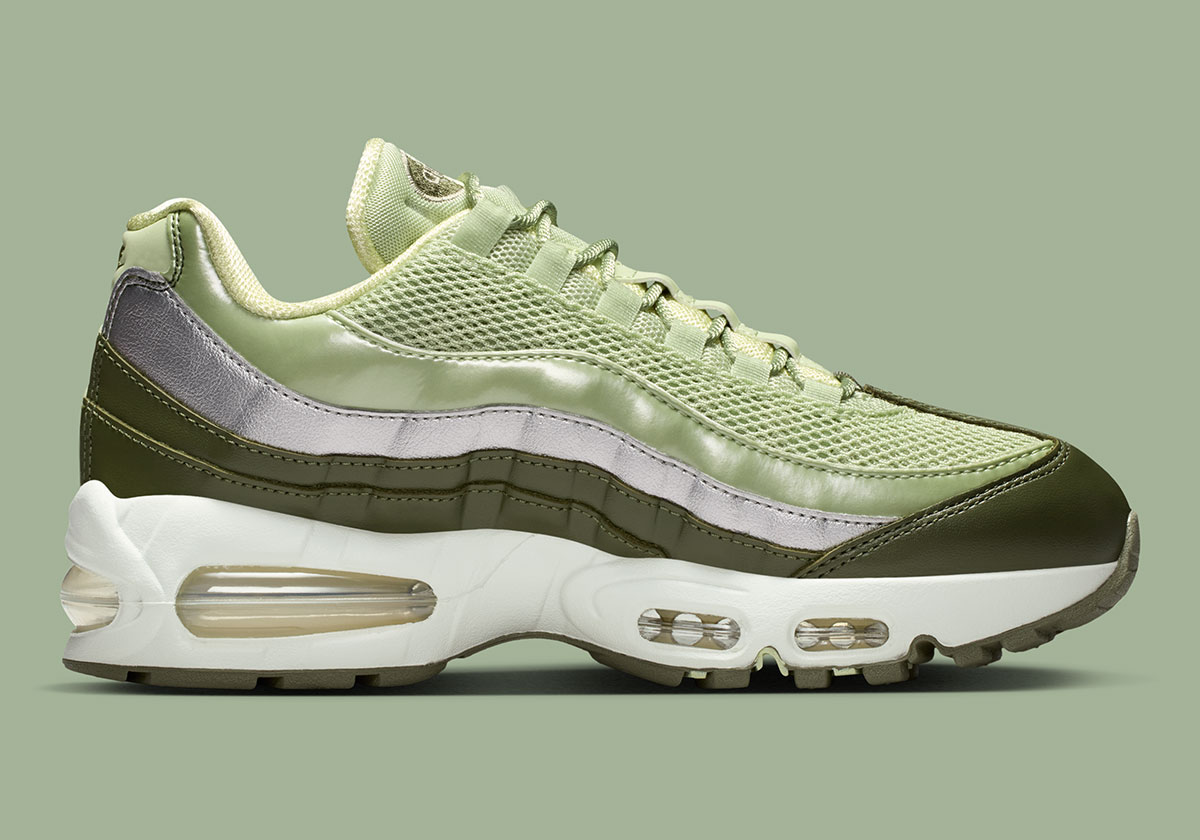 Nike Air Max 95 Olive Aura Metallic Silver Spruce Aura Medium Olive Ib6398 300 3