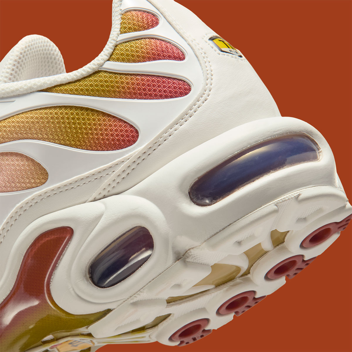 Nike Air Max Plus Phantom Rugged Orange Peat Moss Saturn Gold Dz3670 007 8