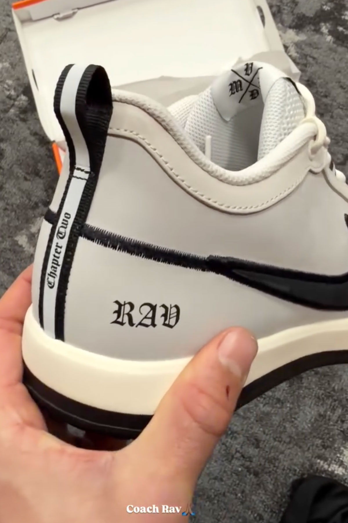 Nike Book 2 Rav George Raveling Pe 3