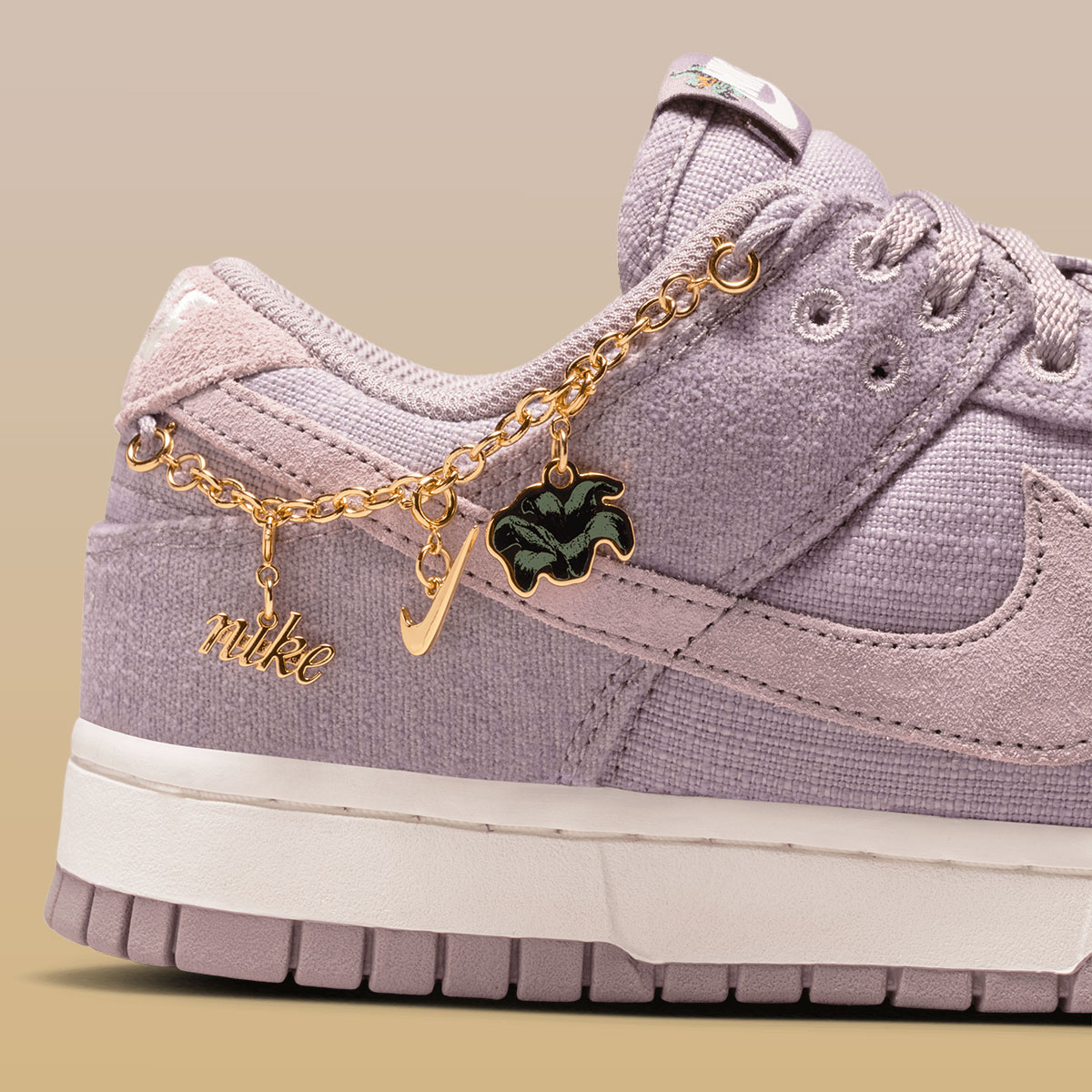 Nike Dunk Low Now Accepting All Flowers Iq0386 226 6