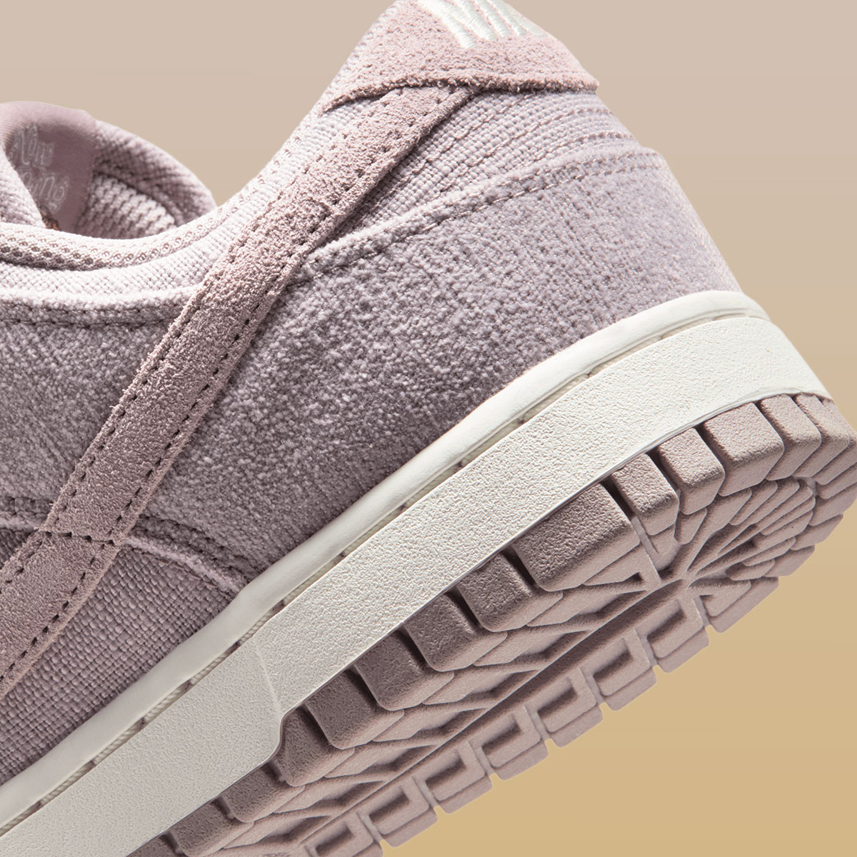 Nike Dunk Low Now Accepting All Flowers Iq0386 226 8