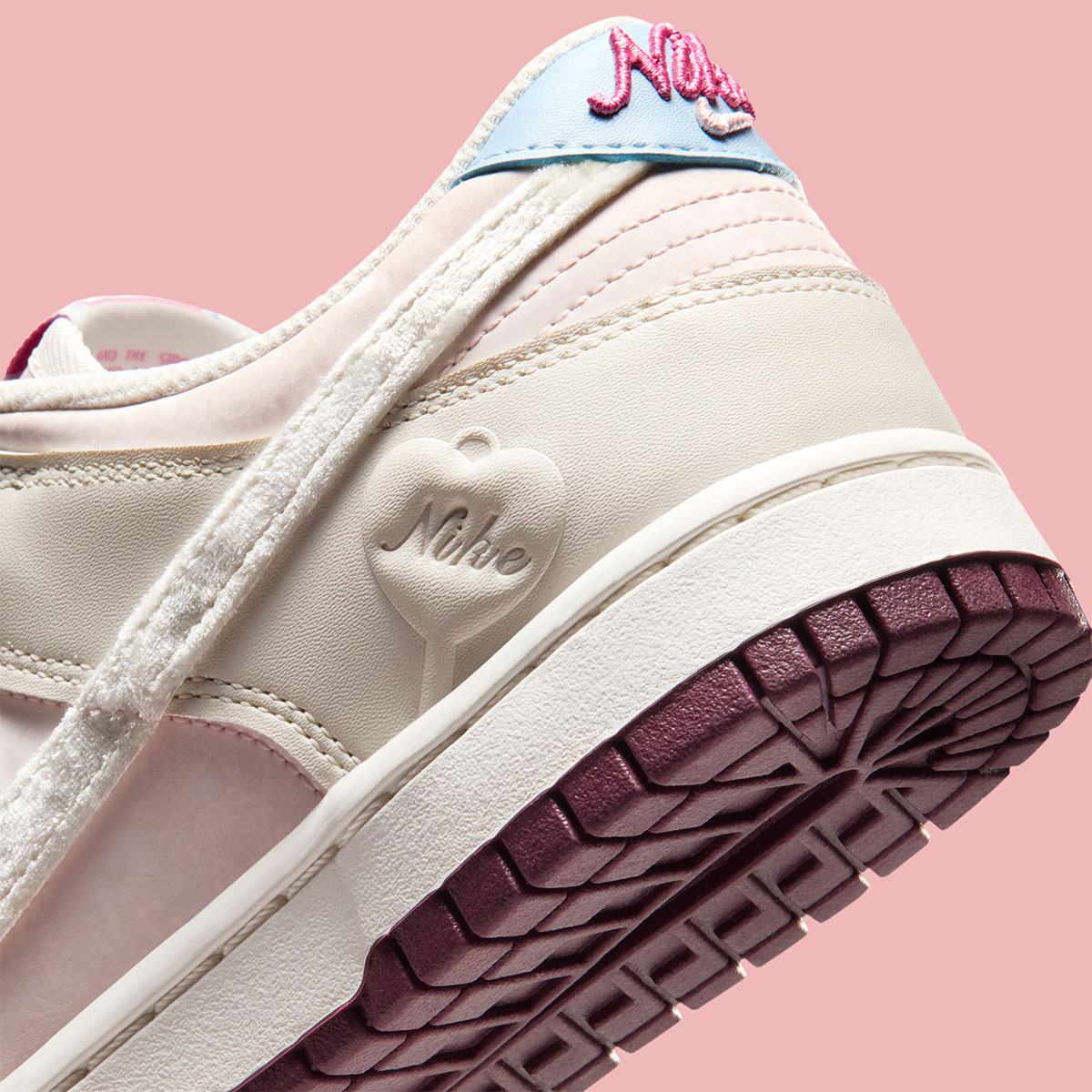 Кроссовки Nike Dunk Low на День Святого Валентина Iq1145 610 9