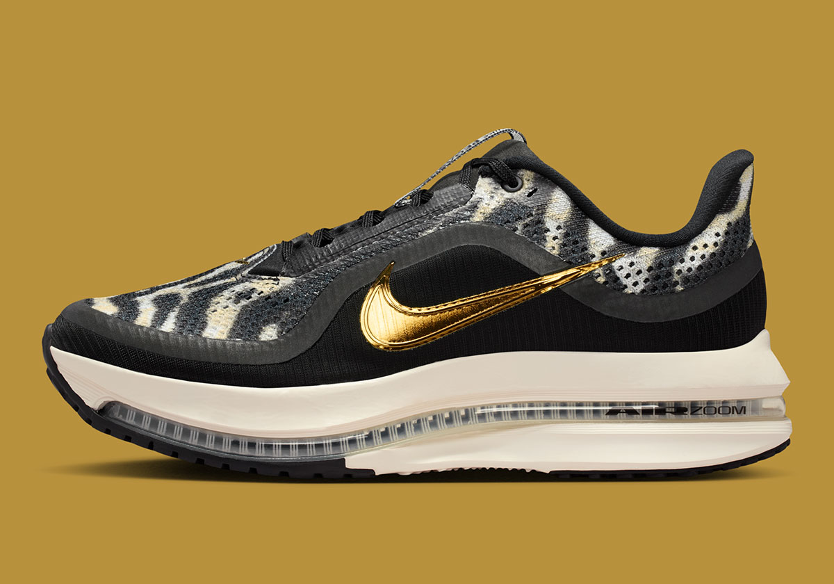 Nike Pegasus Premium Zebra Print Iq0368 010 1