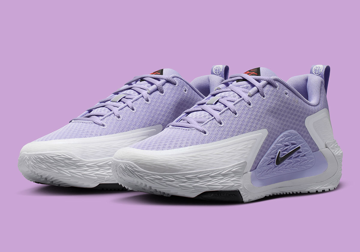 Nike’s New Streetball Shoe Is Ready For Spring In “Hydrangeas”