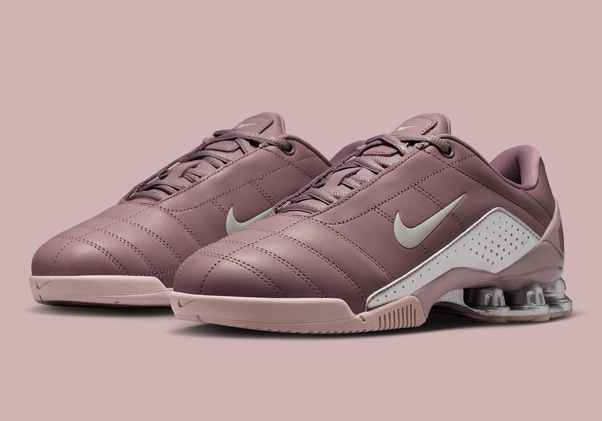 The Nike Total 90 Shox Magia Debut Continues In "Taupe Grey"