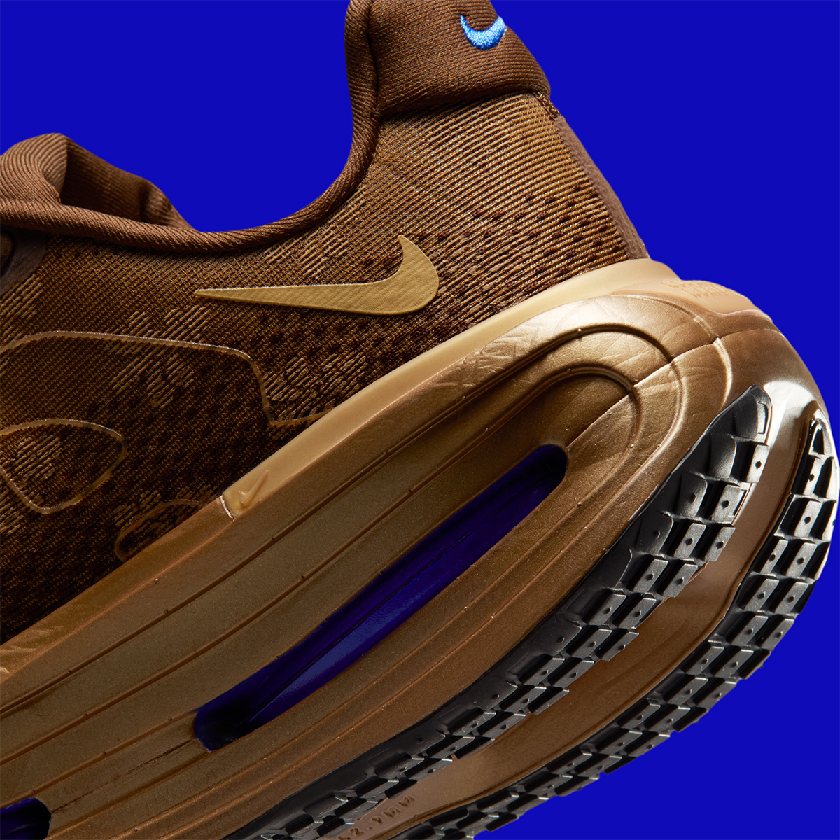 Nike Vomero Premium Flat Stout Cacao Wow Team Royal Iq0028 200 8