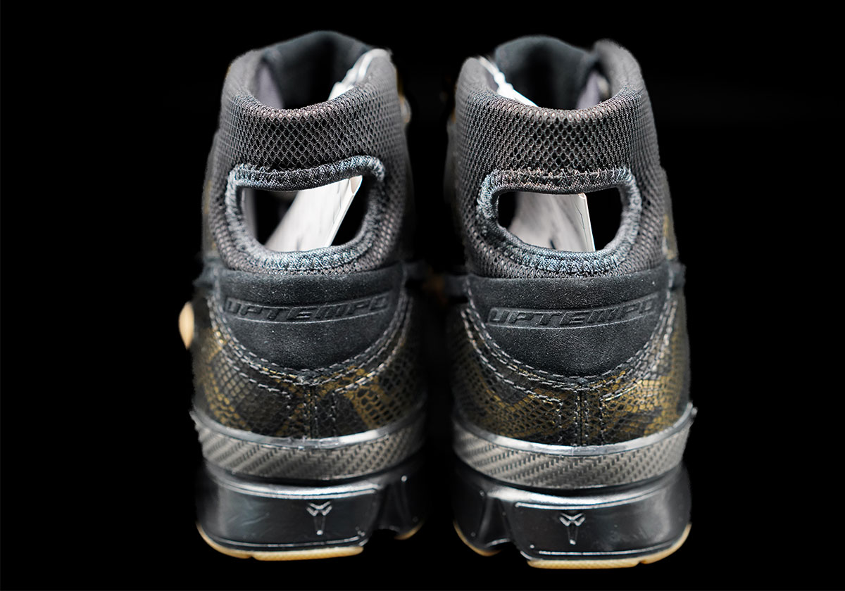 Nike Zoom Kobe 1 Lux Snakeskin Sample 4