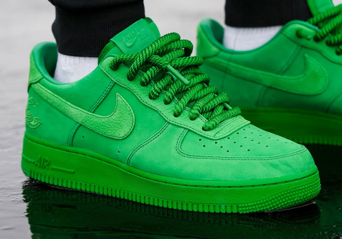 The Oregon Ducks Nab An Exclusive “Orchard” Nike Air Force 1 Low Ahead Of CFP Semi