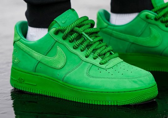 The Oregon Ducks Nab An Exclusive "Orchard" Nike Air Force 1 Low Ahead Of CFP Semi