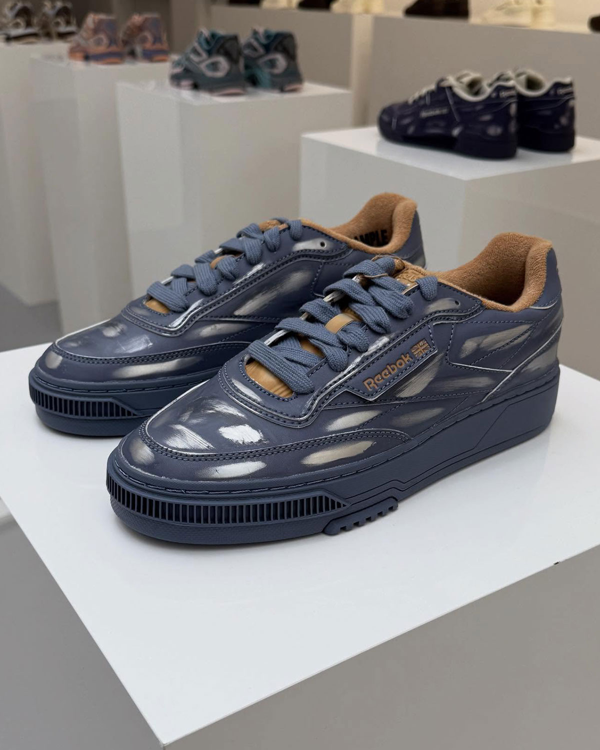 Reebok Ltd Fw26 Buff Metallic Pack 1