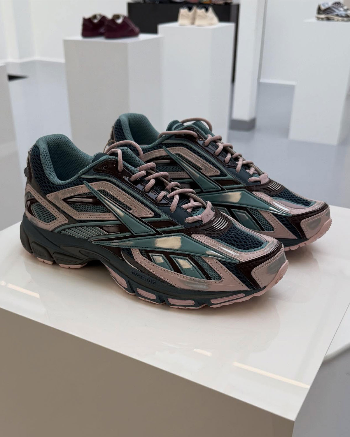 Reebok Ltd Fw26 Buff Metallic Pack 4