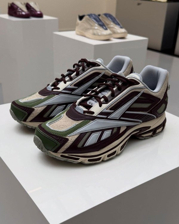 Reebok LTD FW26 Preview | SneakerNews.com