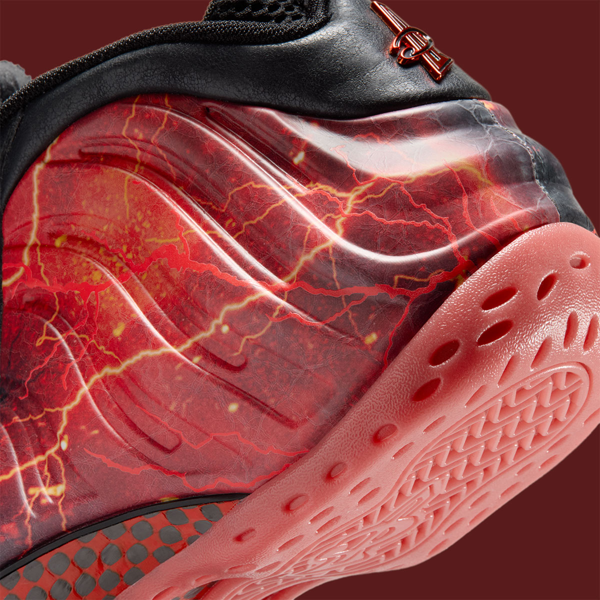 Stranger Things Nike Air Foamposite One Ir7336 001 8