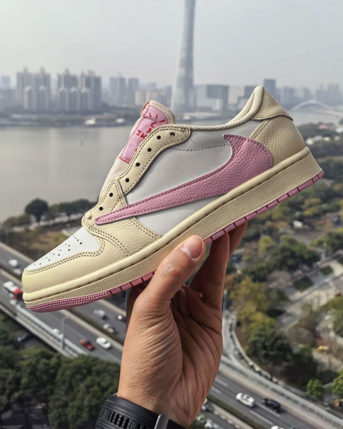Travis Scott Jordan 1 Low Pink Iq7604 100 6 De8c1a