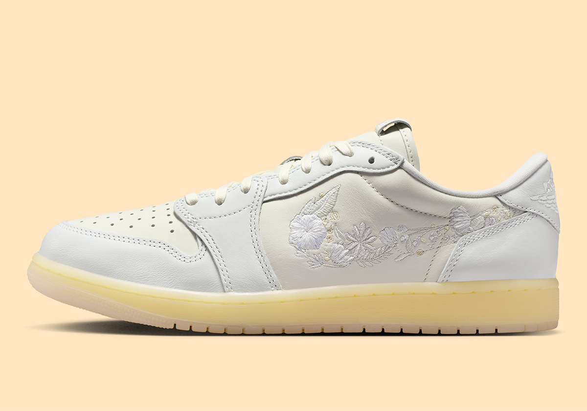 Air Jordan 1 Low Floral Swoosh If4391 100 13