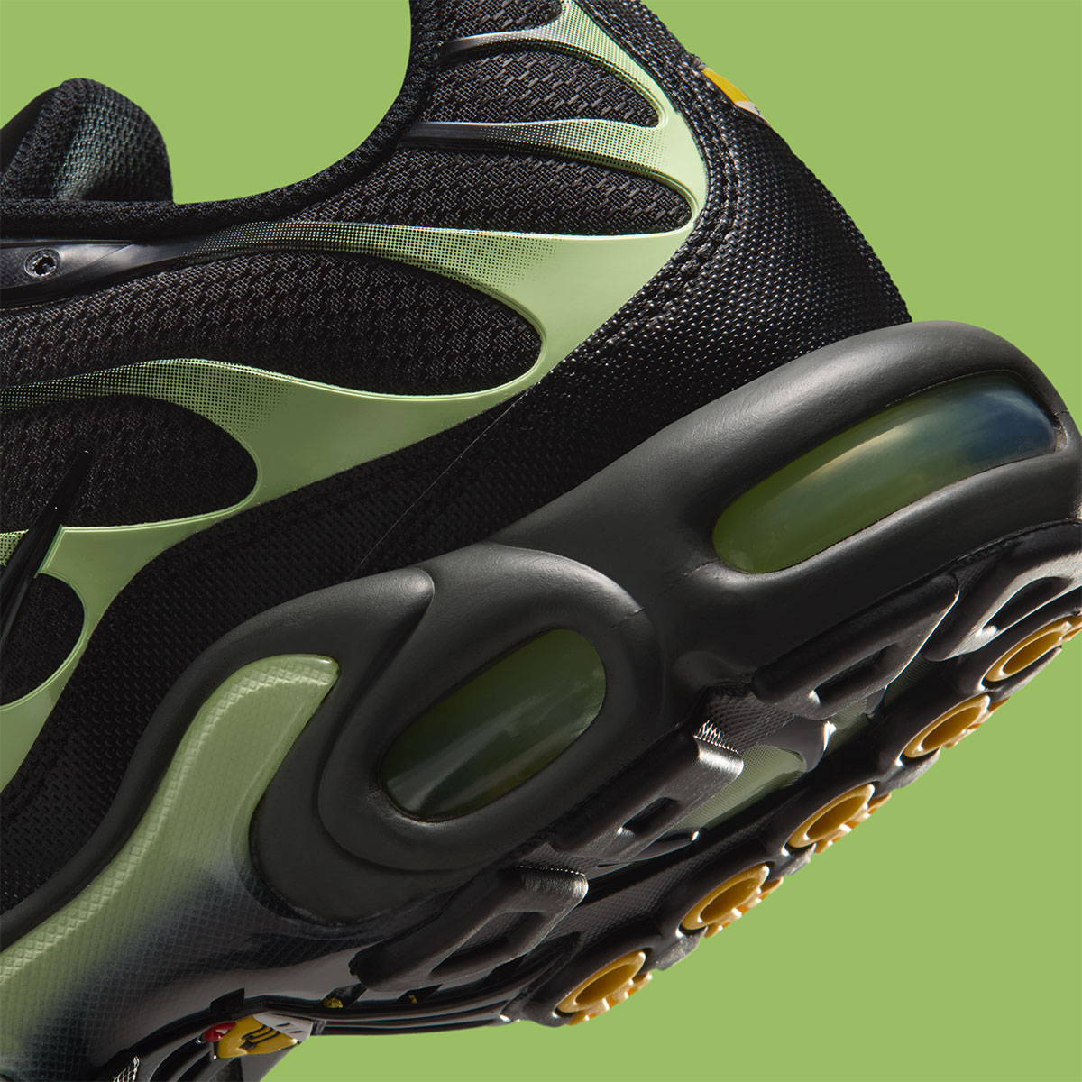 Nike Air Max Plus Iron Grey Light Liquid Lime Black Dm0032 035 9