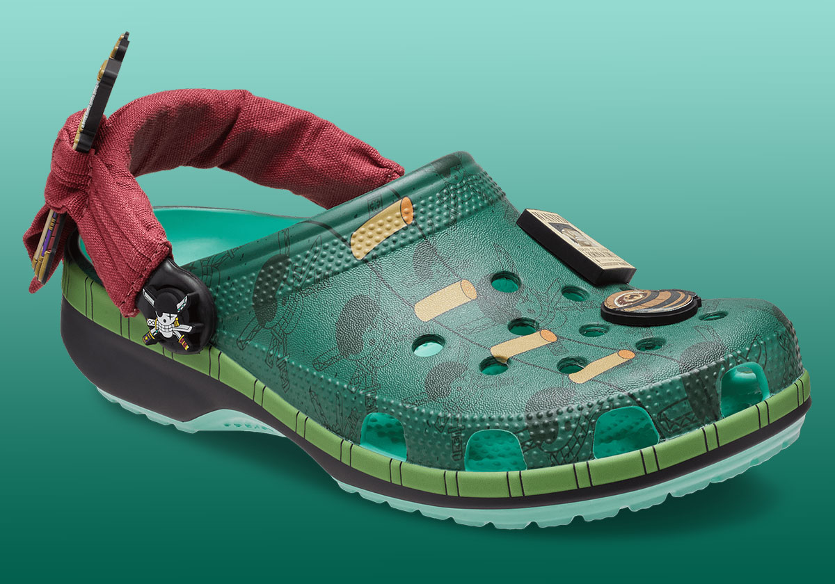 One Piece Crocs Classic Clog Zoro 212953 90h 3