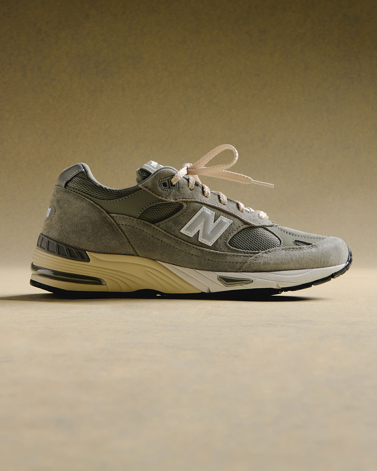 Kith New Balance 991 Moonrock 2