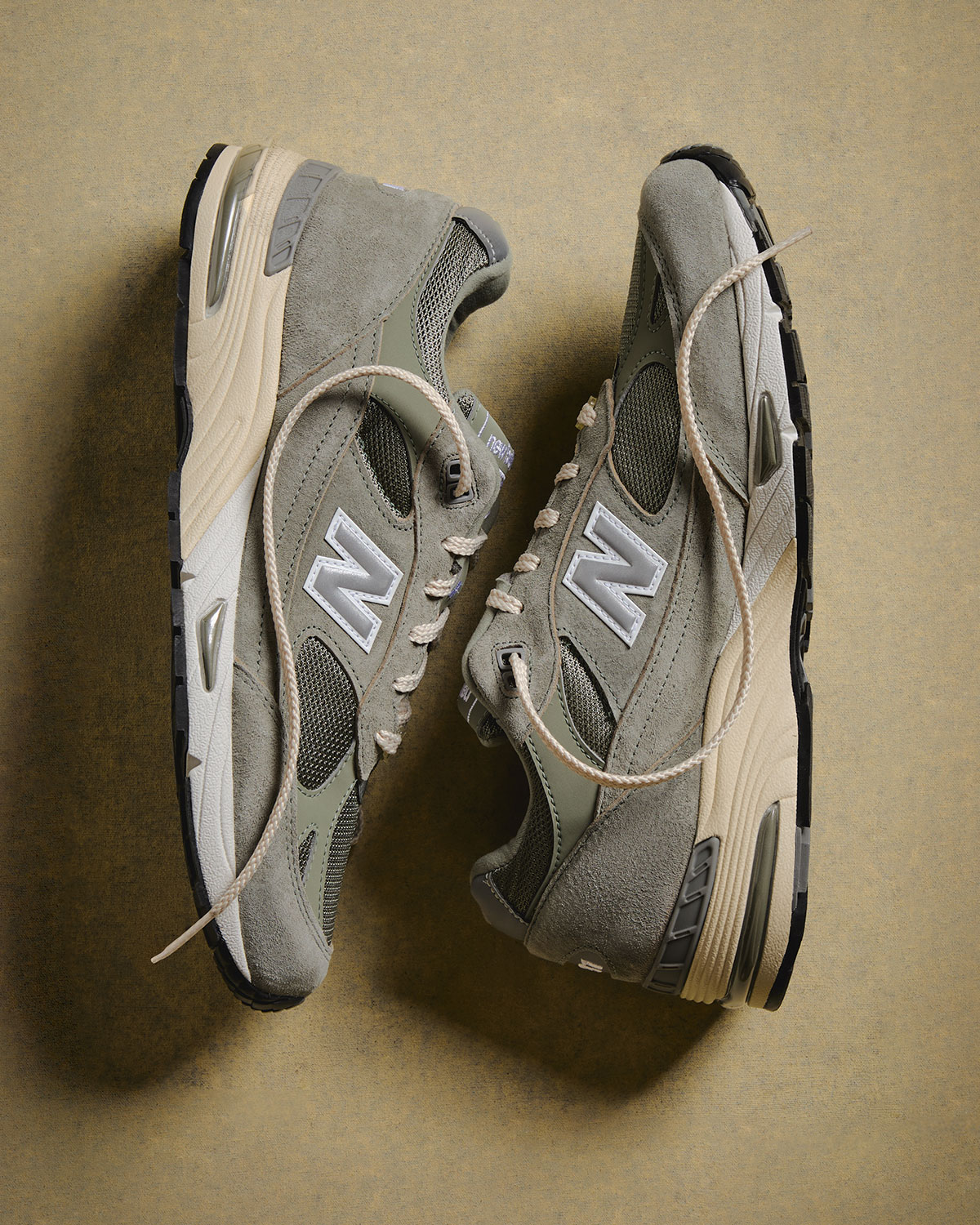 Kith New Balance 991 Moonrock 5