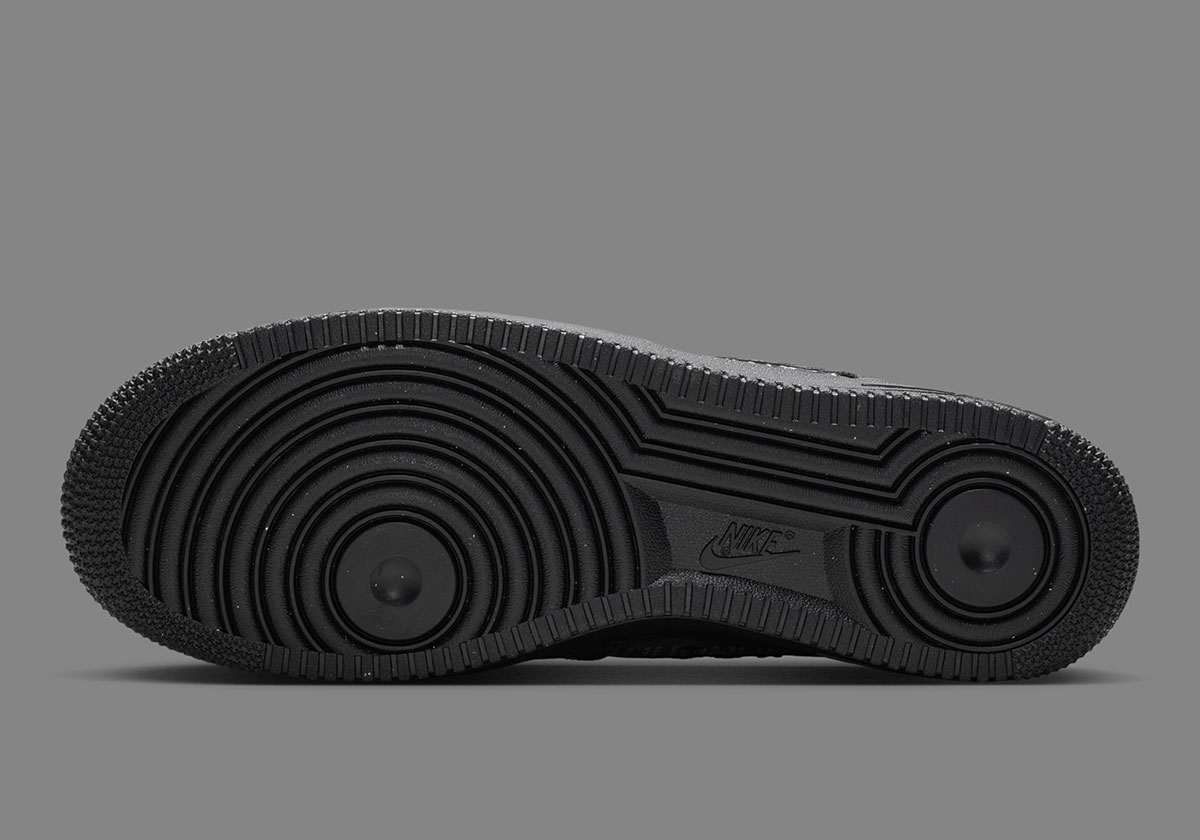 Nike Air Force 1 On Tour Ii1549 001 1