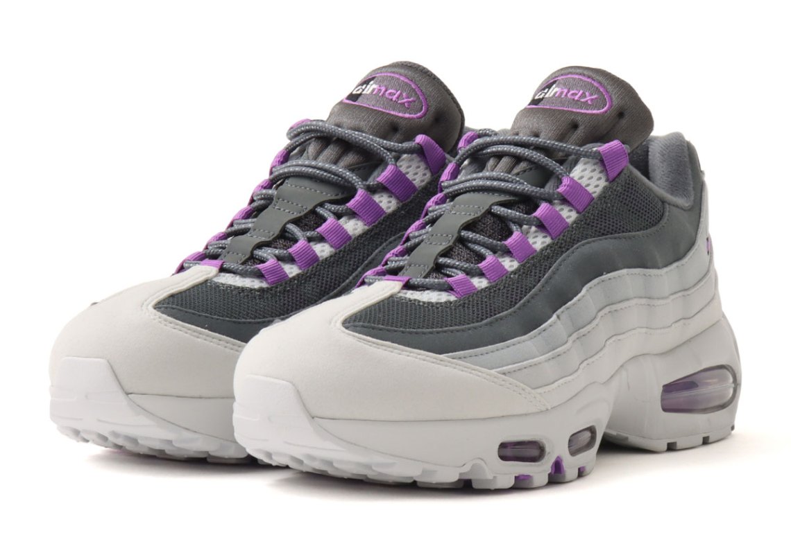 Nike Air Sneakers in Vibrant Purple 21841601_51955110_600.jpg main image 3
