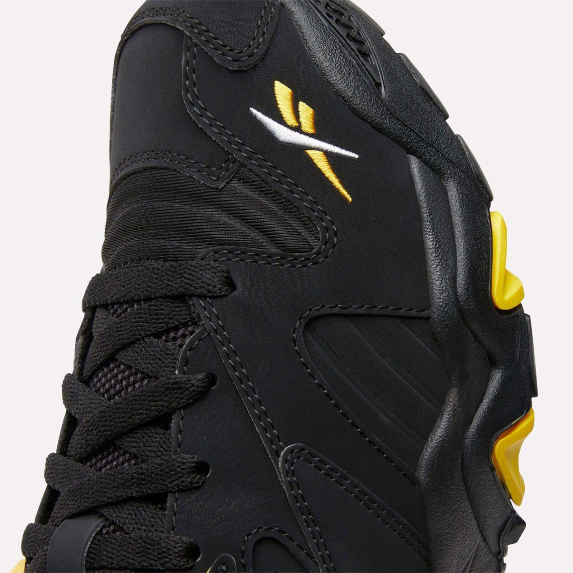 Reebok Brutus Low Pittsburgh Steelers | SneakerNews.com display picture 1