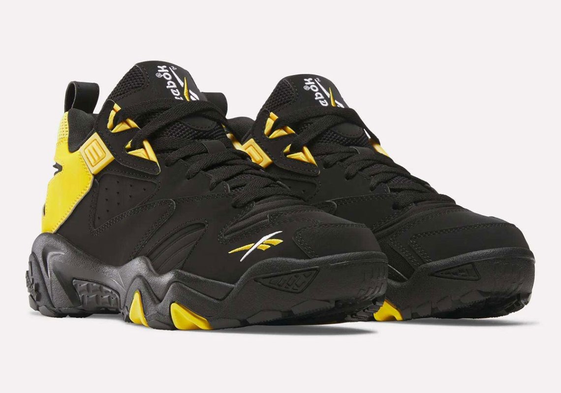 Reebok Brutus Low Pittsburgh Steelers | SneakerNews.com display picture 2
