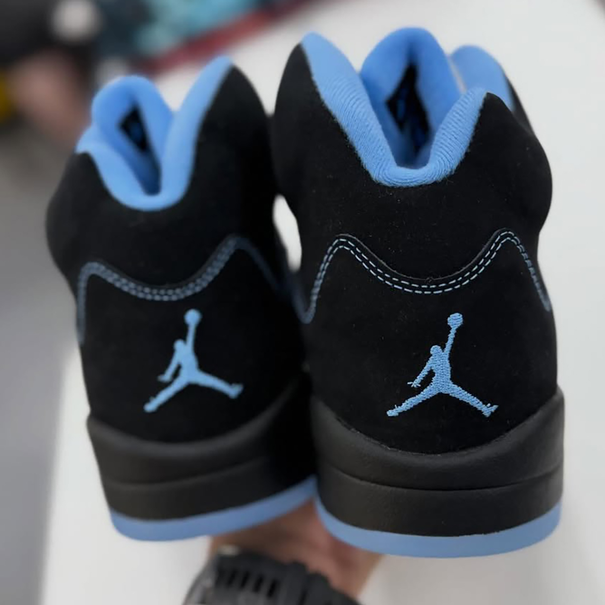 Air Jordan 5 Black University Blue 7
