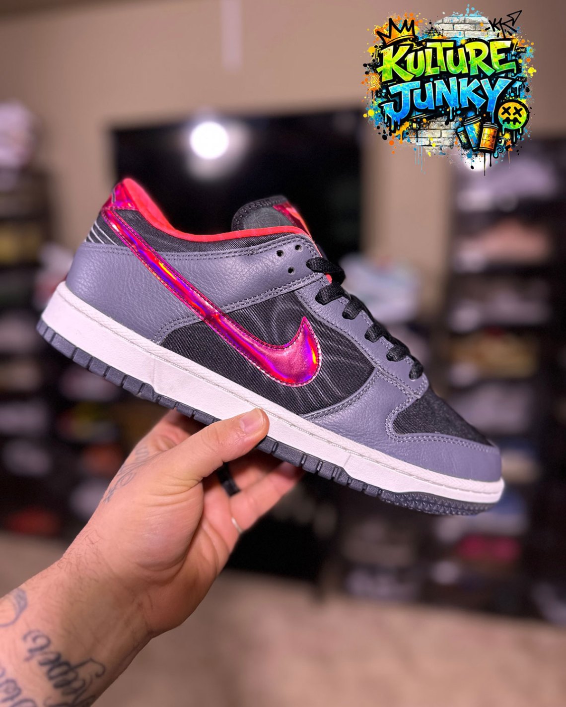 Kobe Bryant Nike Dunk Low Protro WNBA | SneakerNews.com display picture 3