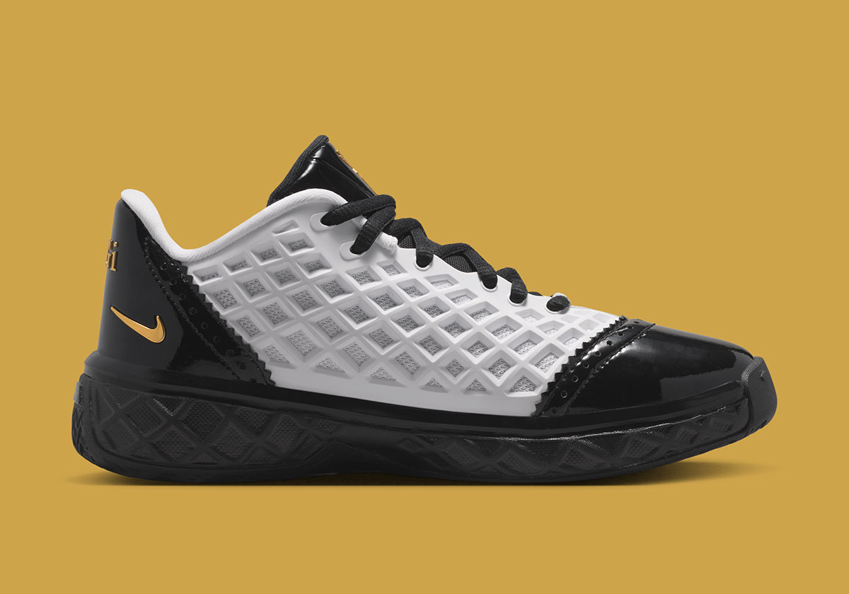 Nike Kobe 3 Low Protro Mambacita Gigi Gs Iq5341 100 3