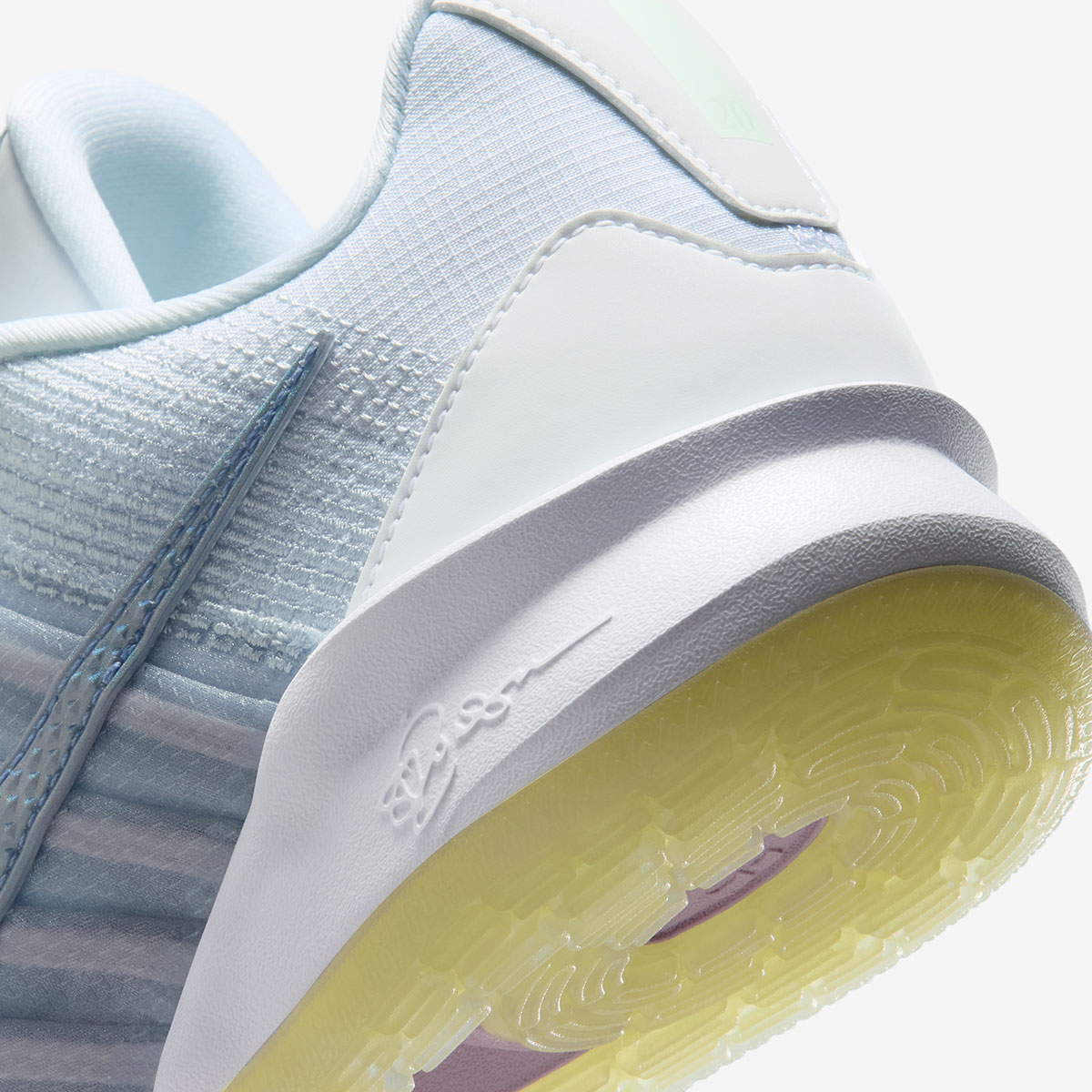 Nike Sabrina 3 Hf2881 104 8