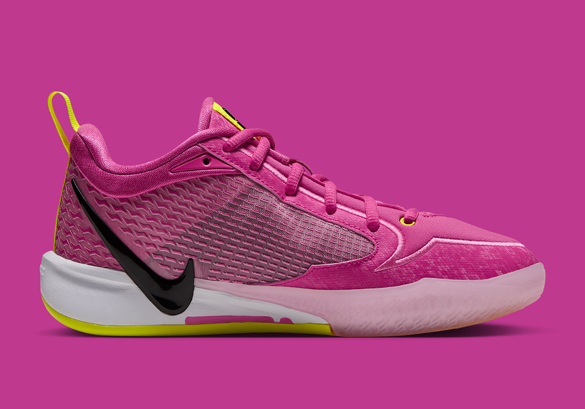 Nike Sabrina 4 Gs Atomic Pink 3
