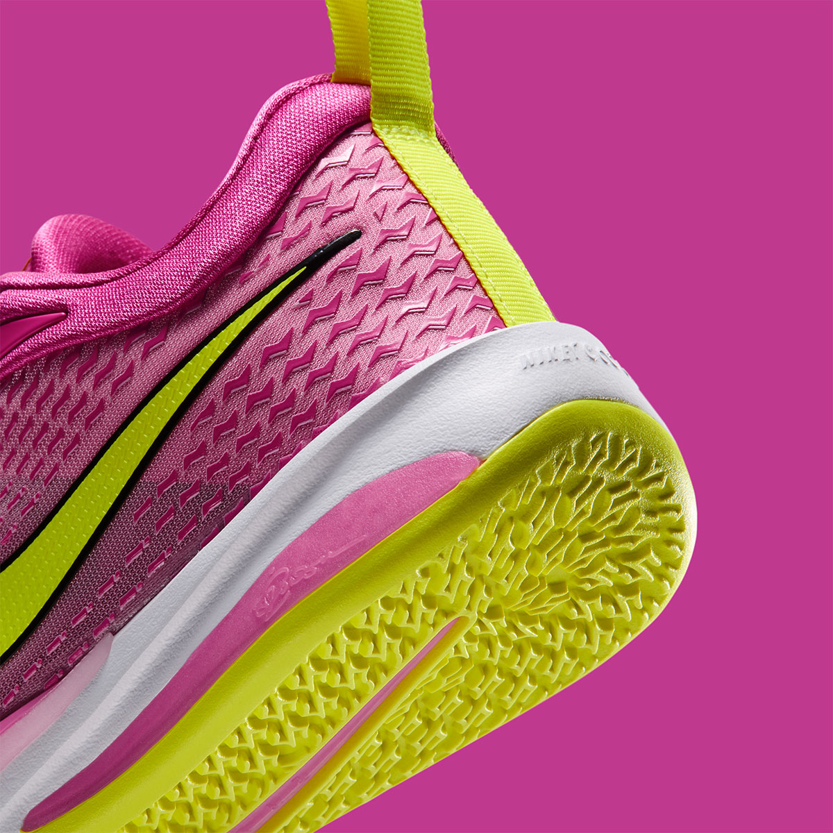 Nike Sabrina 4 Gs Atomic Pink 8