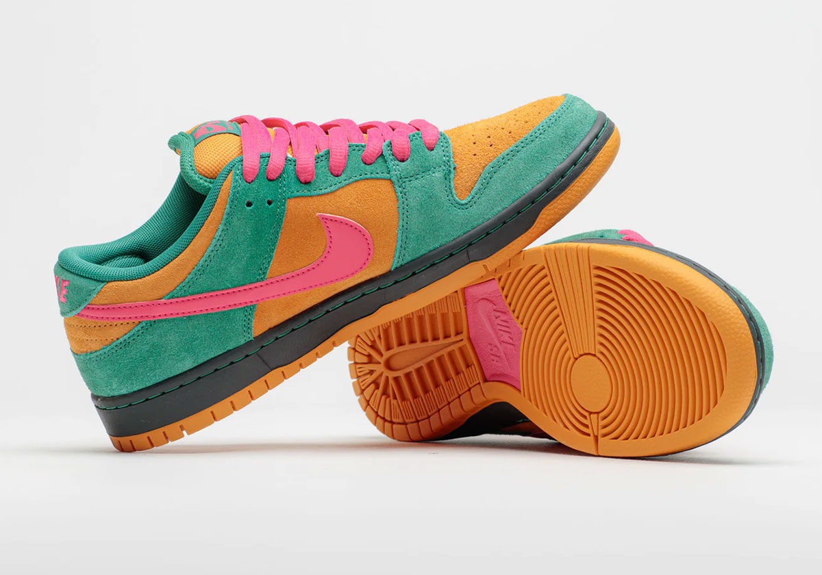 Nike Sb Dunk Low Green Noise Watermelon Light Curry Off Noir Hq1625 301 Release Date 5