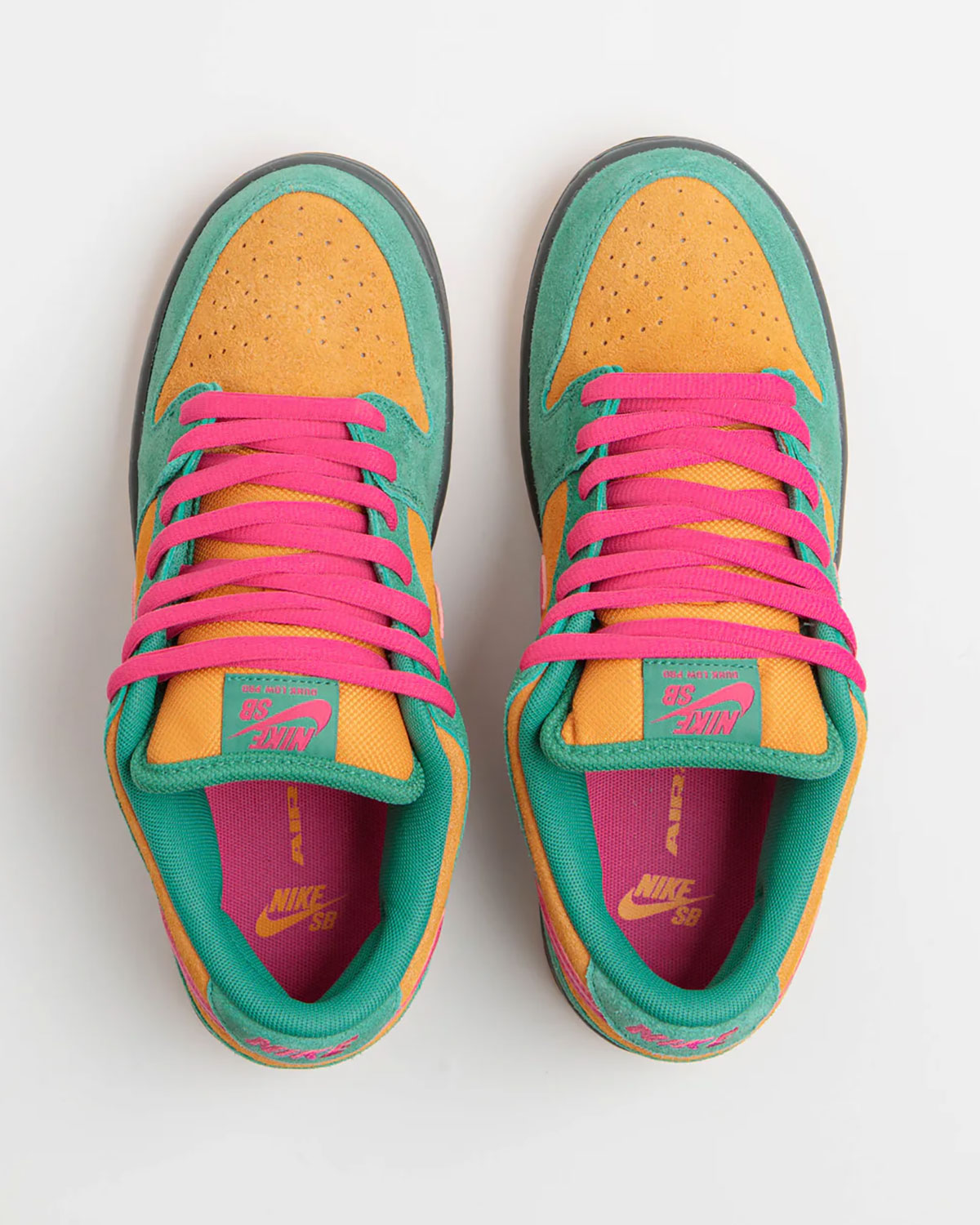 Nike Sb Dunk Low Green Noise Watermelon Light Curry Off Noir Hq1625 301 Release Date 7