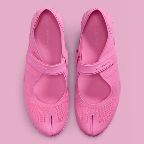 Skims Rift Mesh NikeSKIMS Rift Mesh Psychic Pink 2026 | SneakerNews.com