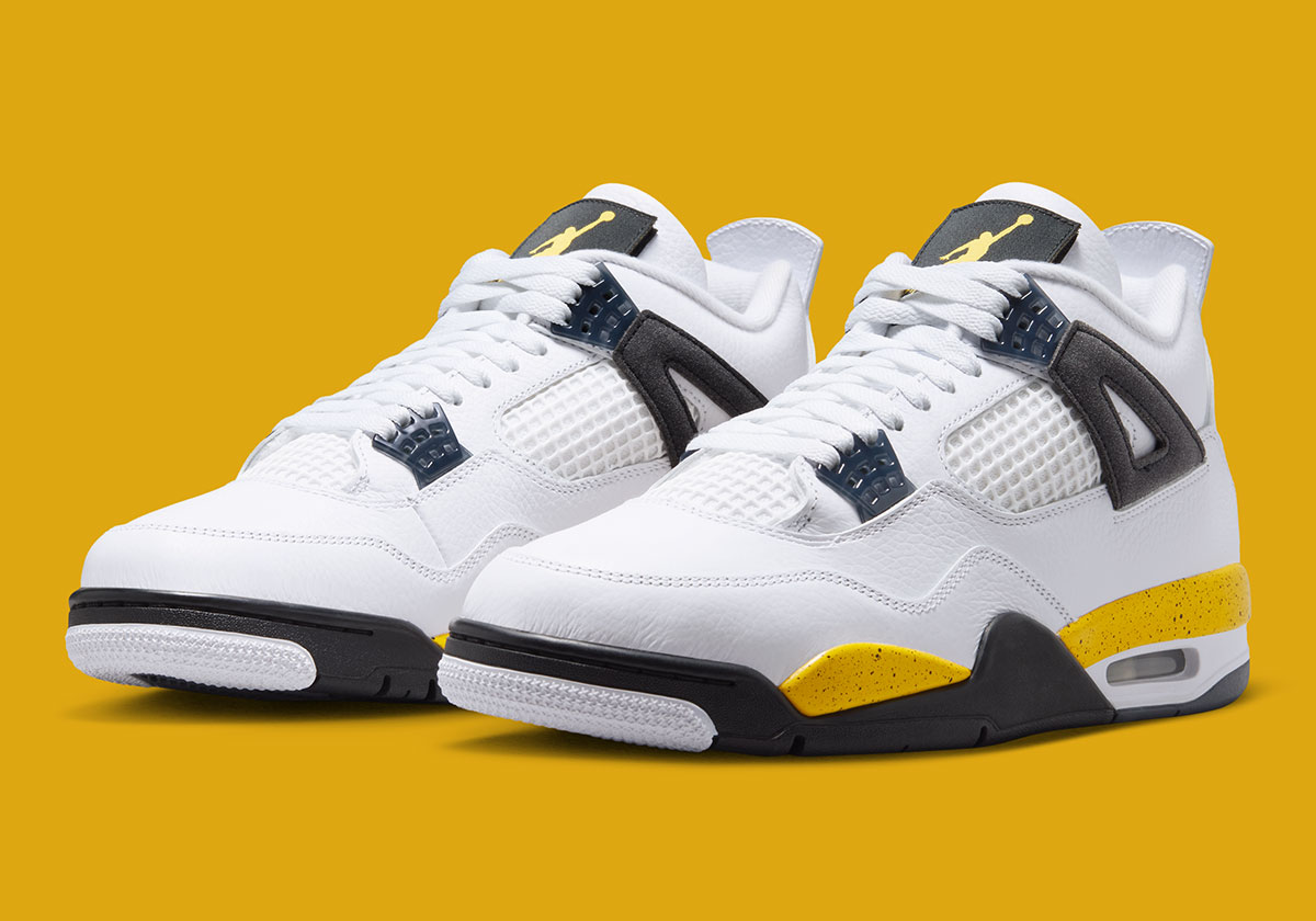 Tour Yellow Jordan 4s 3