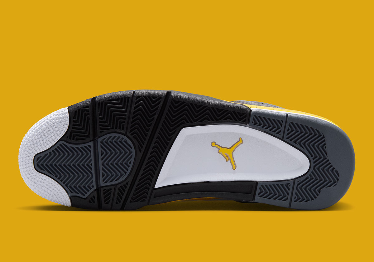 Tour Yellow Jordan 4s 6