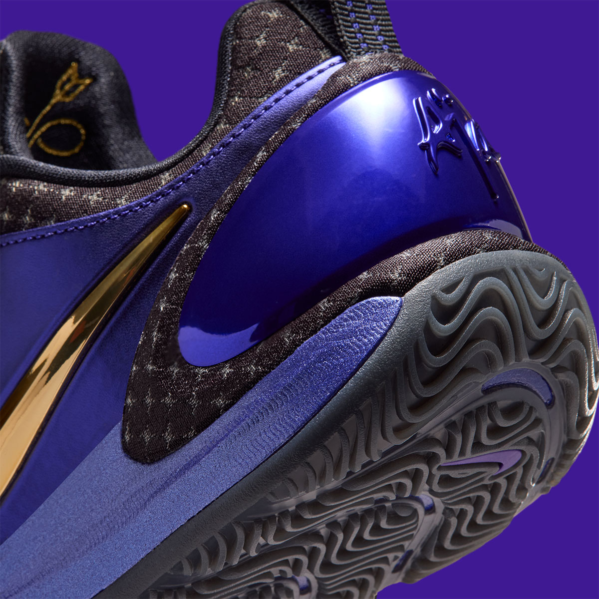 Nike A Two Tb Regency Purple Black Electro Purple Metallic Gold Ir4503 500 7