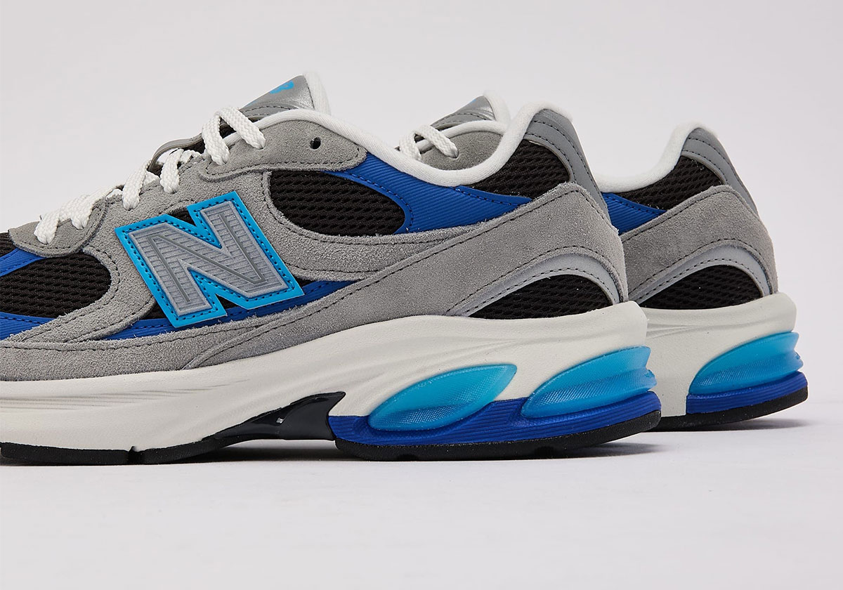 The New Balance 2010 Freshens Up With Blue Accents
