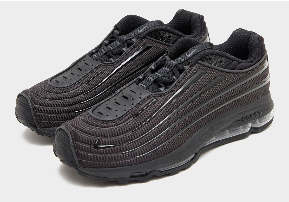 First Look At The Nike Air Max 2000 Retro