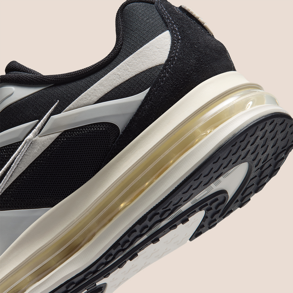 Nike Air Max Metro Pale Ivory Black Iw4935 102 8