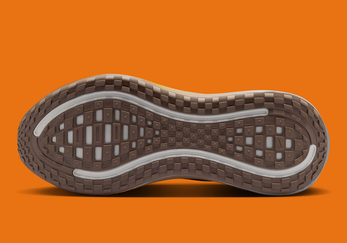 Nike Vomero Plus Cheetos Iv4522 200 3