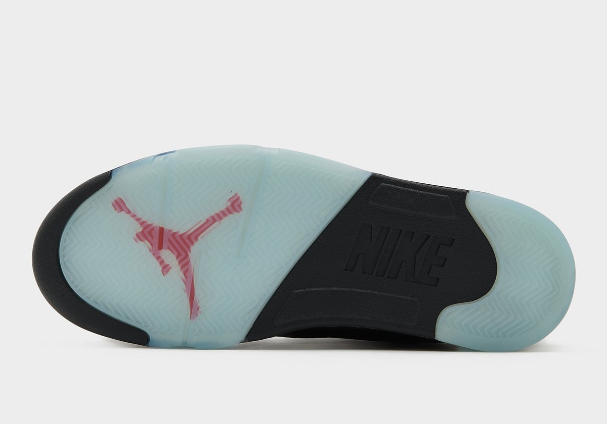 Air-Jordan-5-Halloween-Yantax